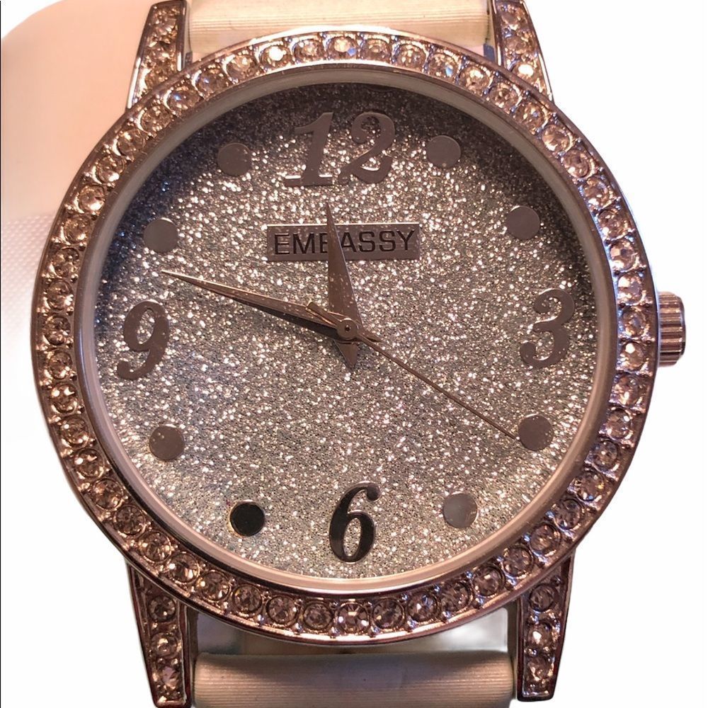 Sparking glitter  faux bezel silver tone Embassy